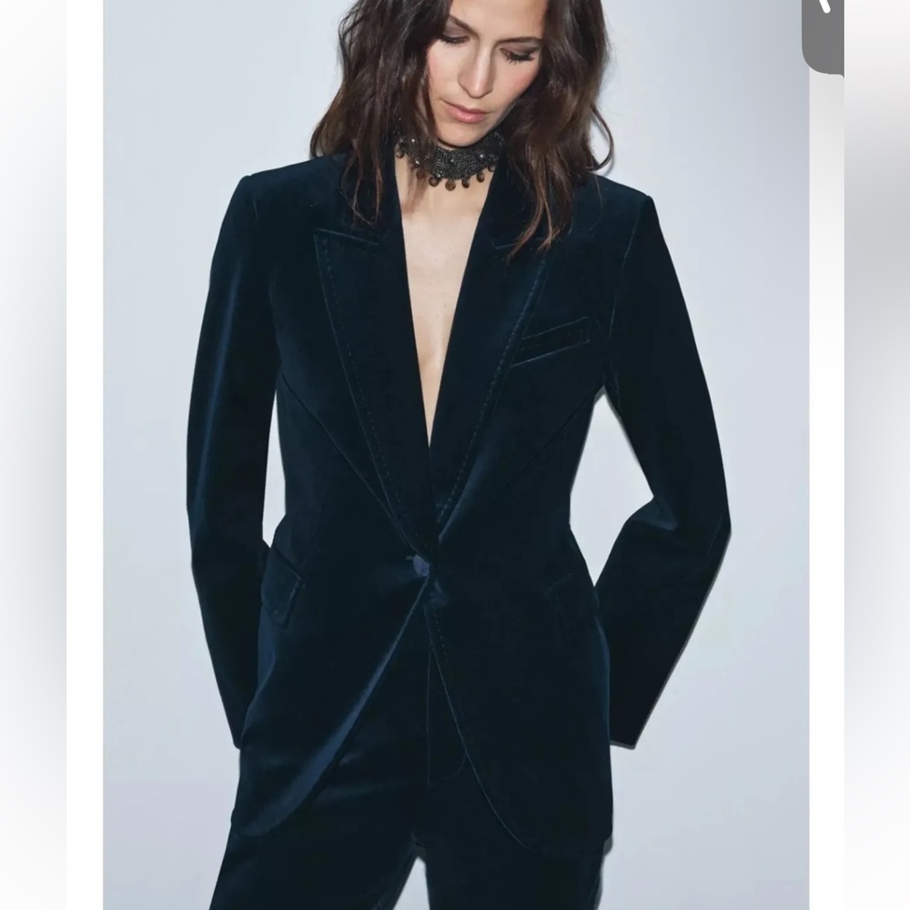Zara New techno tailored Velvet Single-Button Blazer